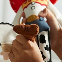 Disney Jessie Plush – Toy Story 2 – Medium 17 3/4'' -Fashion Clothing Store 1231000444634 3