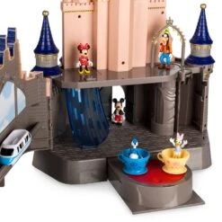 Cinderella Castle Playset – Walt Disney World -Fashion Clothing Store 1714047402031 6